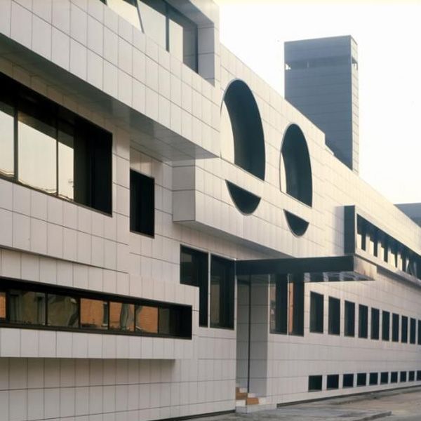 1988, L'edificio industriale "Donini International"